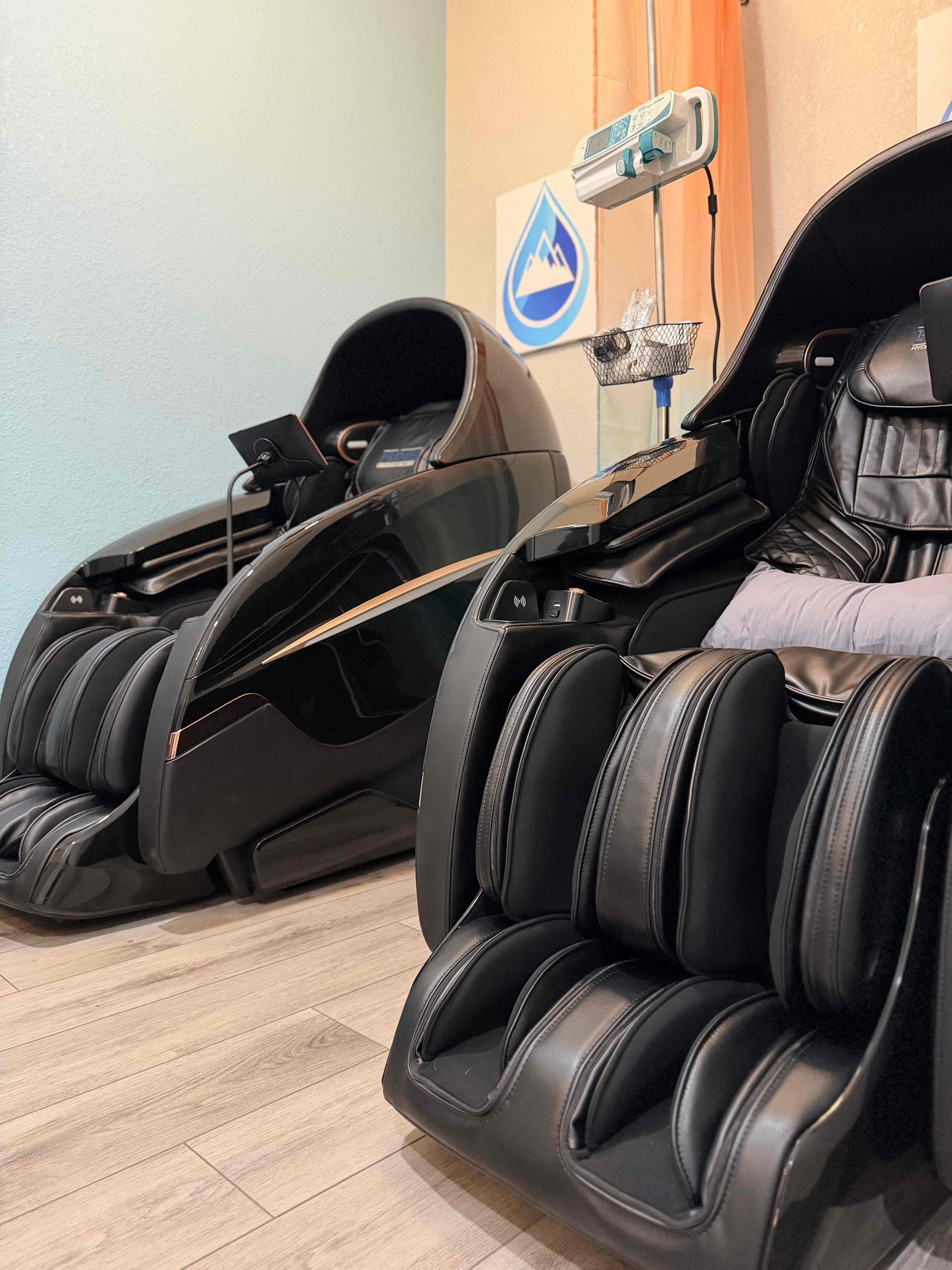 Luxury massage chairs at Prime IV Palm Harbor